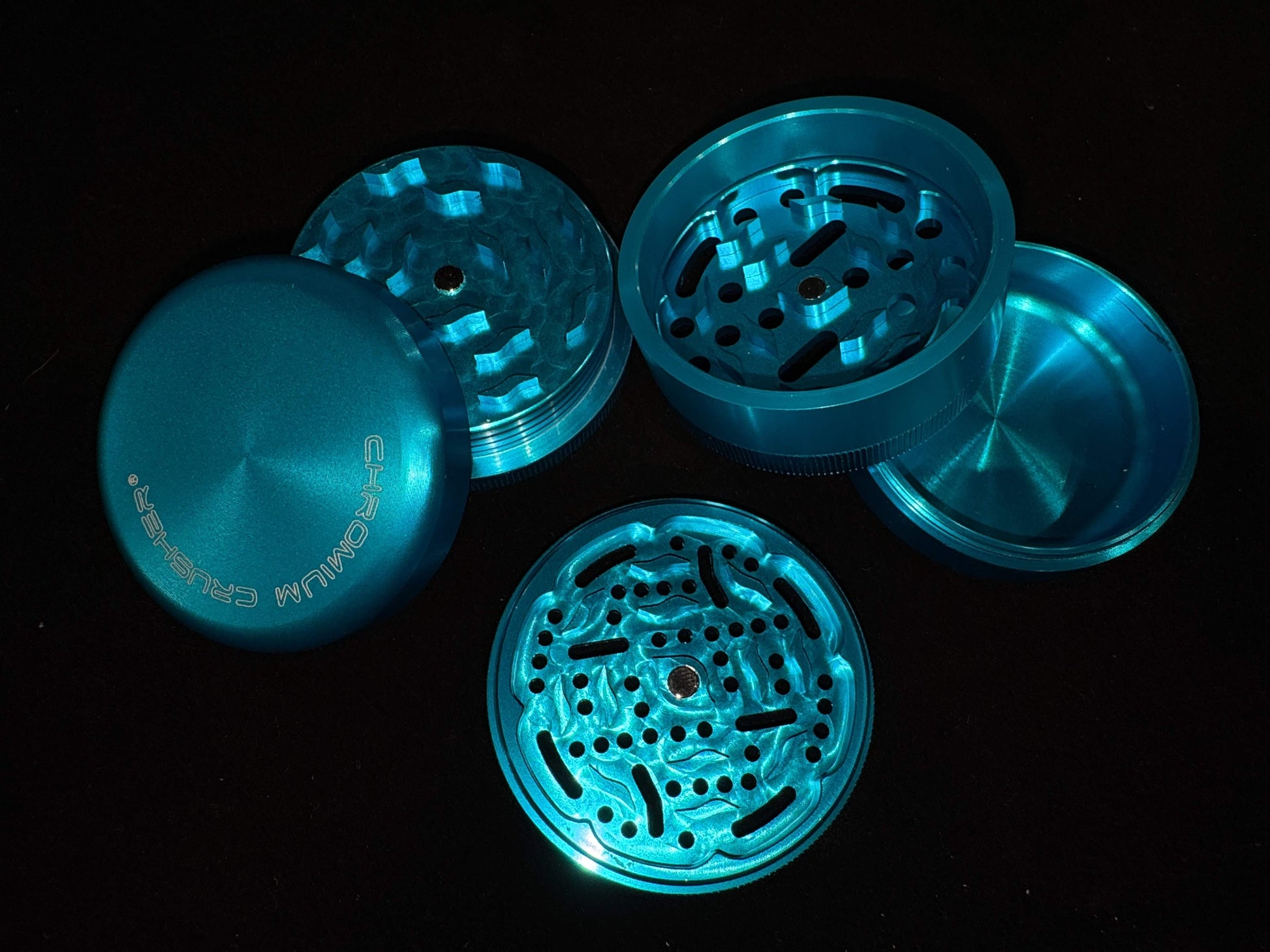 Chrome Crusher 5-Piece Herb Grinder – Blue (Boxed)