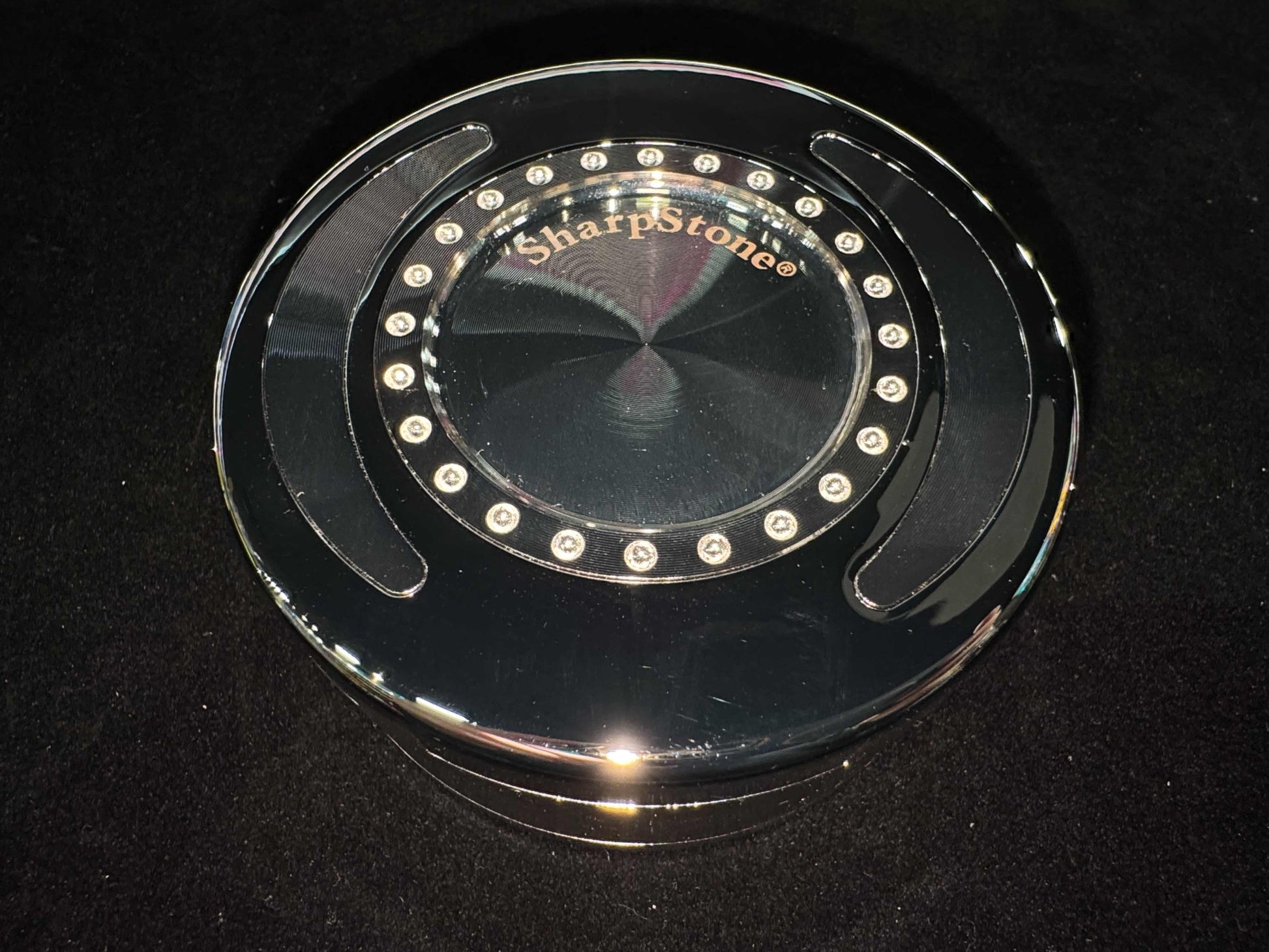 SharpStone XL 4-Piece Herb Grinder – Chrome