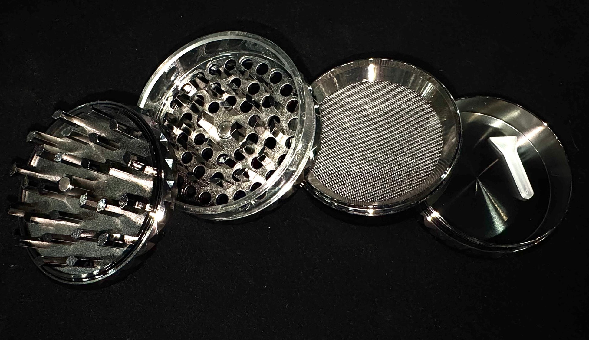 Sharp Stone Gray Chrome XL Herb Grinder (Diamond Grip, Long Teeth)