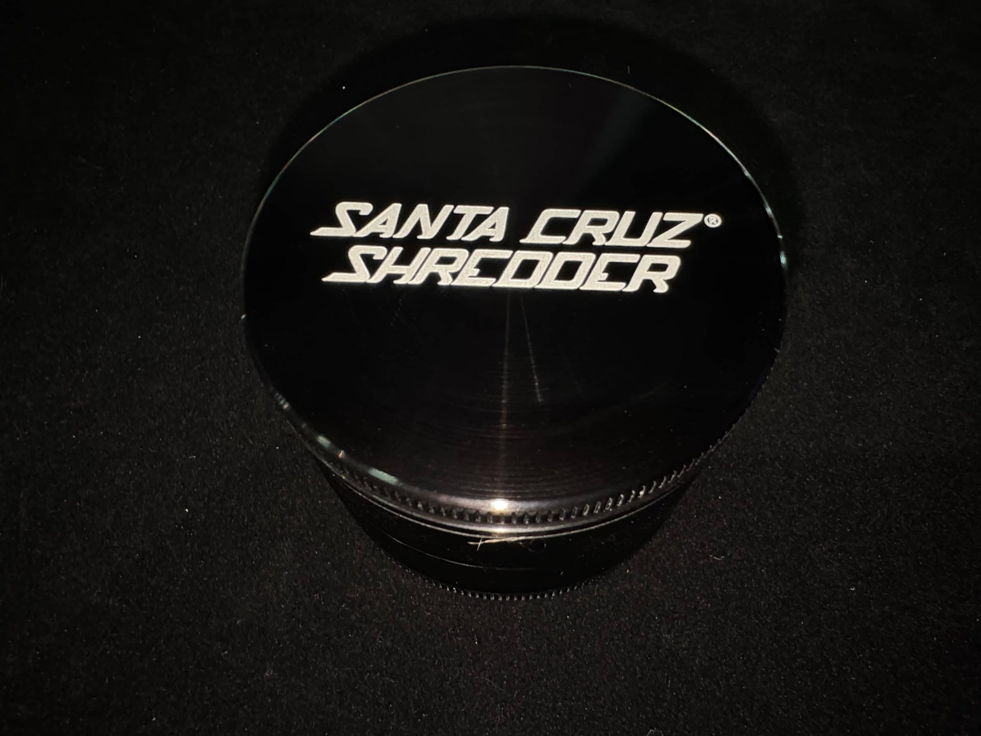 Santa Cruz XL 4-Piece Herb Grinder – Black